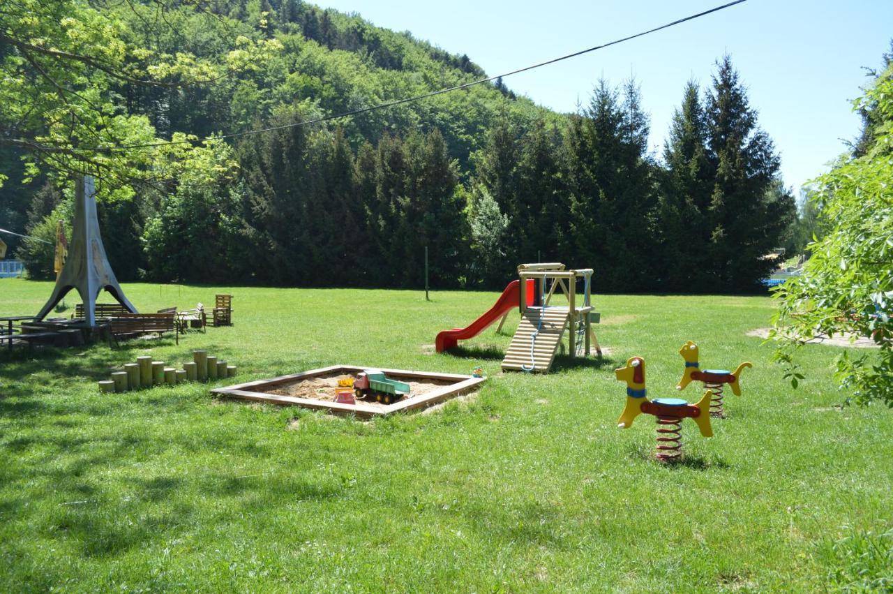 Mobilheim Kemp Rožnov pod Radhoštěm 外观 照片